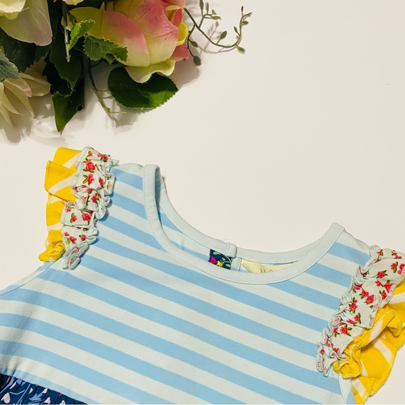 Matilda Jane blouse with blue floral bottom snd light striped top. Buttoned back - Picture 3 of 7